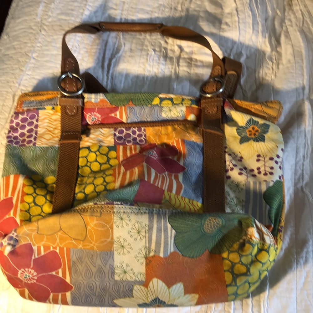Fossil Flower Shoulder Bag - Picture 2 of 7